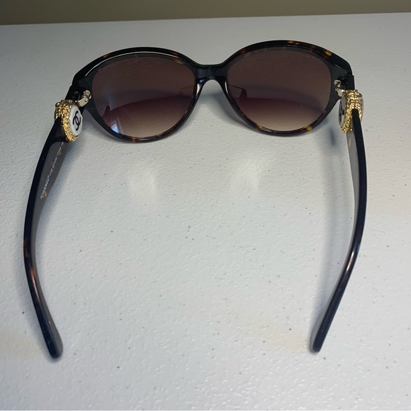 Chanel sunglasses - Picture 8 of 14